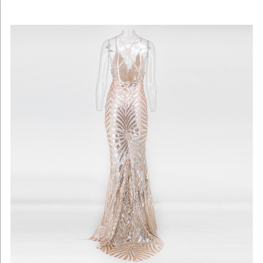Elegant Sequin Backless Hourglass Rose Gold Gown - Picture 6 of 8
